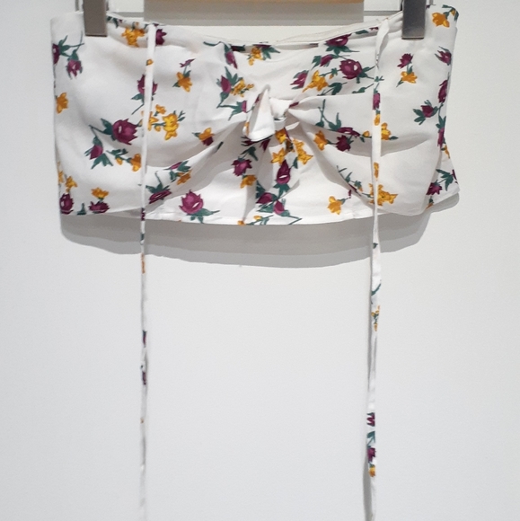 Floral Crop Top - Picture 1 of 4